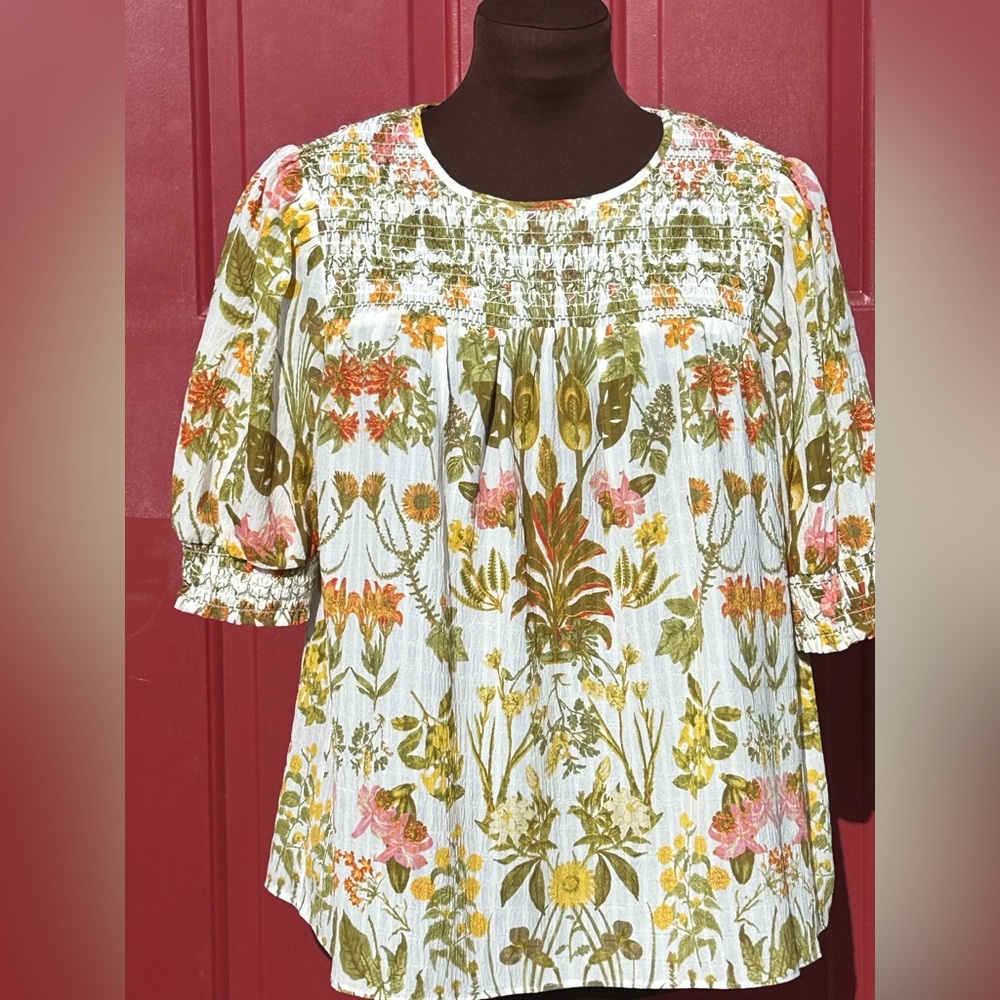 ROSE+OLIVE sS ltwt floral top-flowy/airy-smocked yoke-puff slvs-gauzy-looks NEW